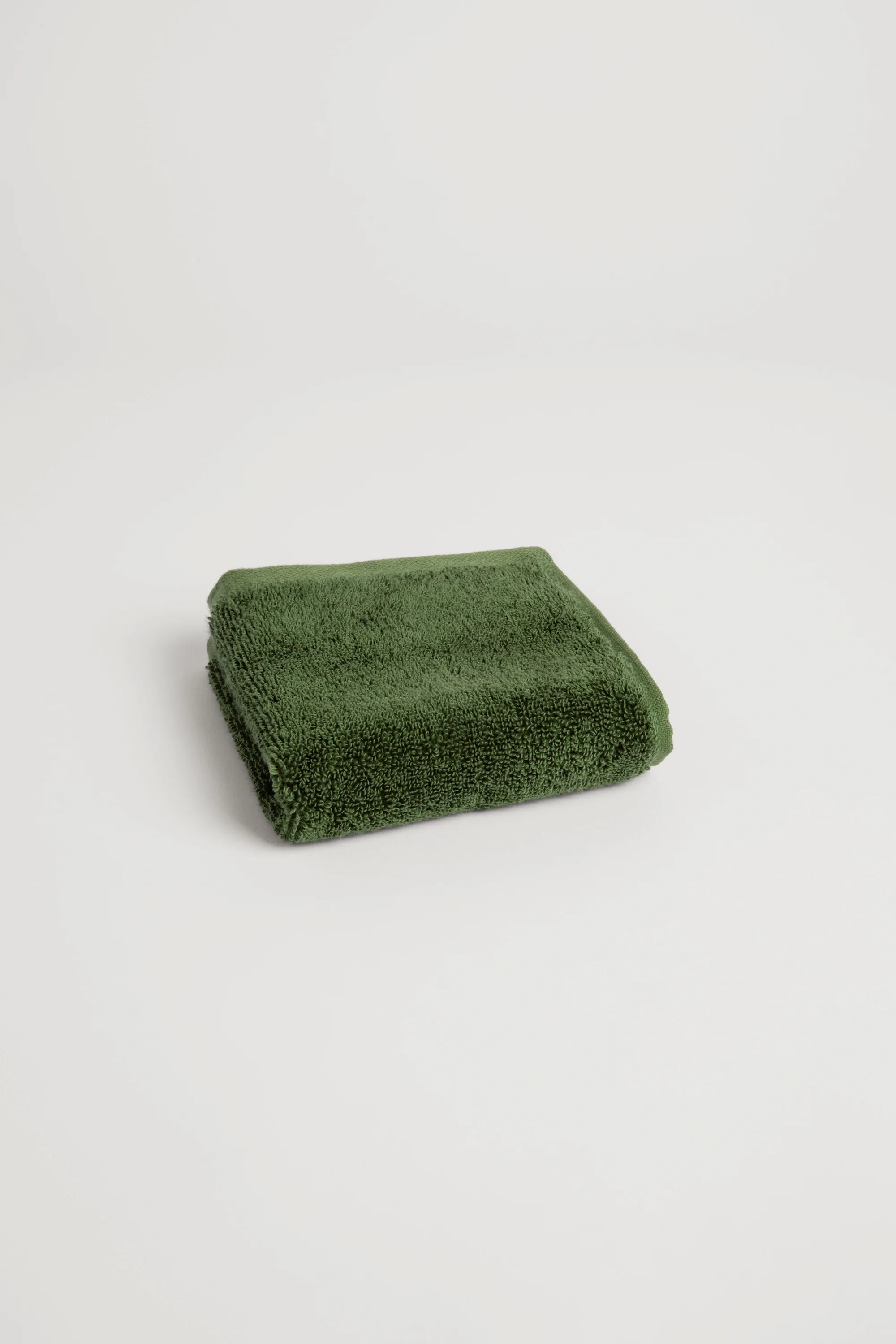 Organic Cotton Face Towel - Forest Green - Image 3