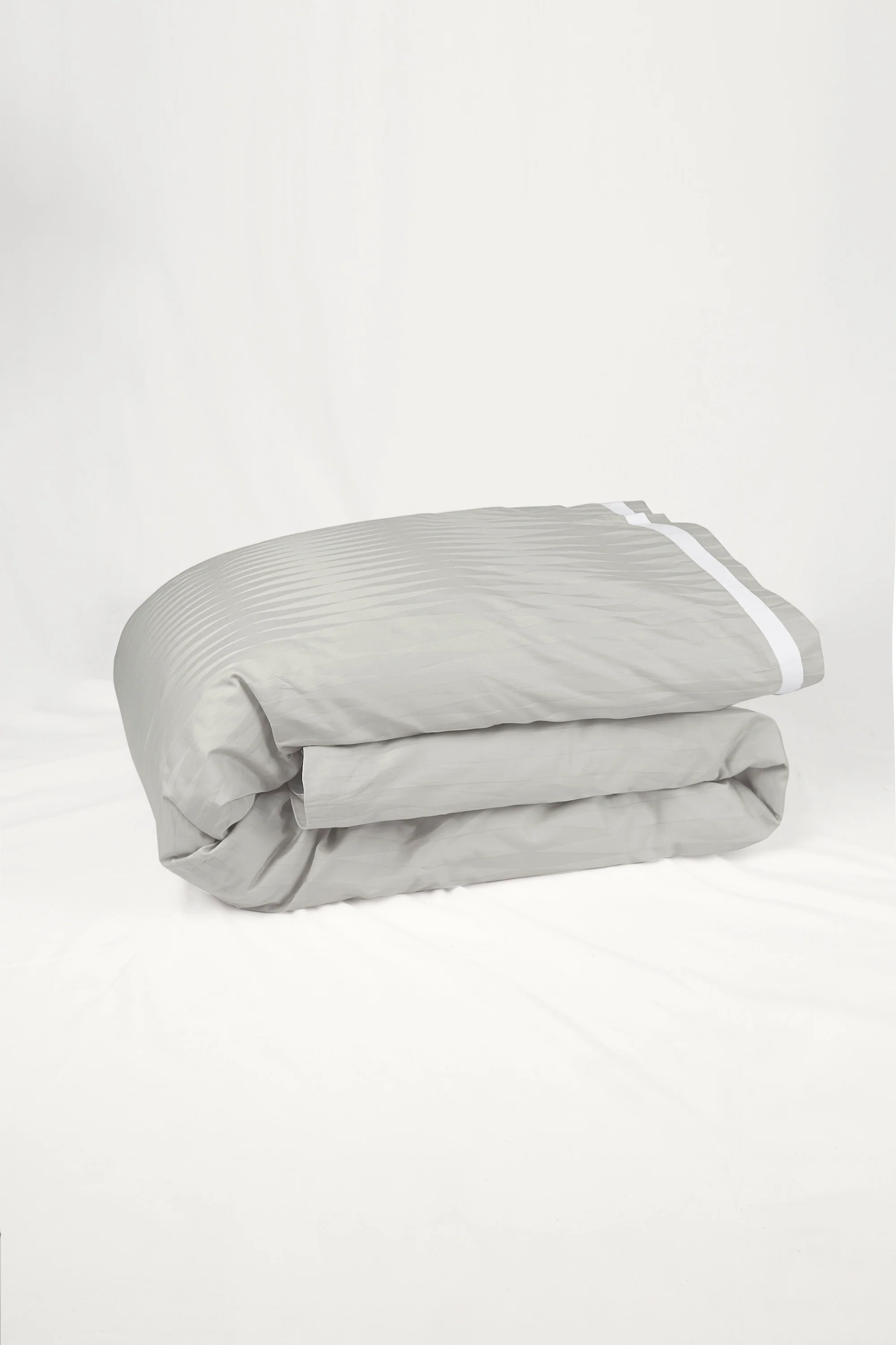 Jacquard Organic Cotton Duvet Cover - Sterling Silver - Image 2