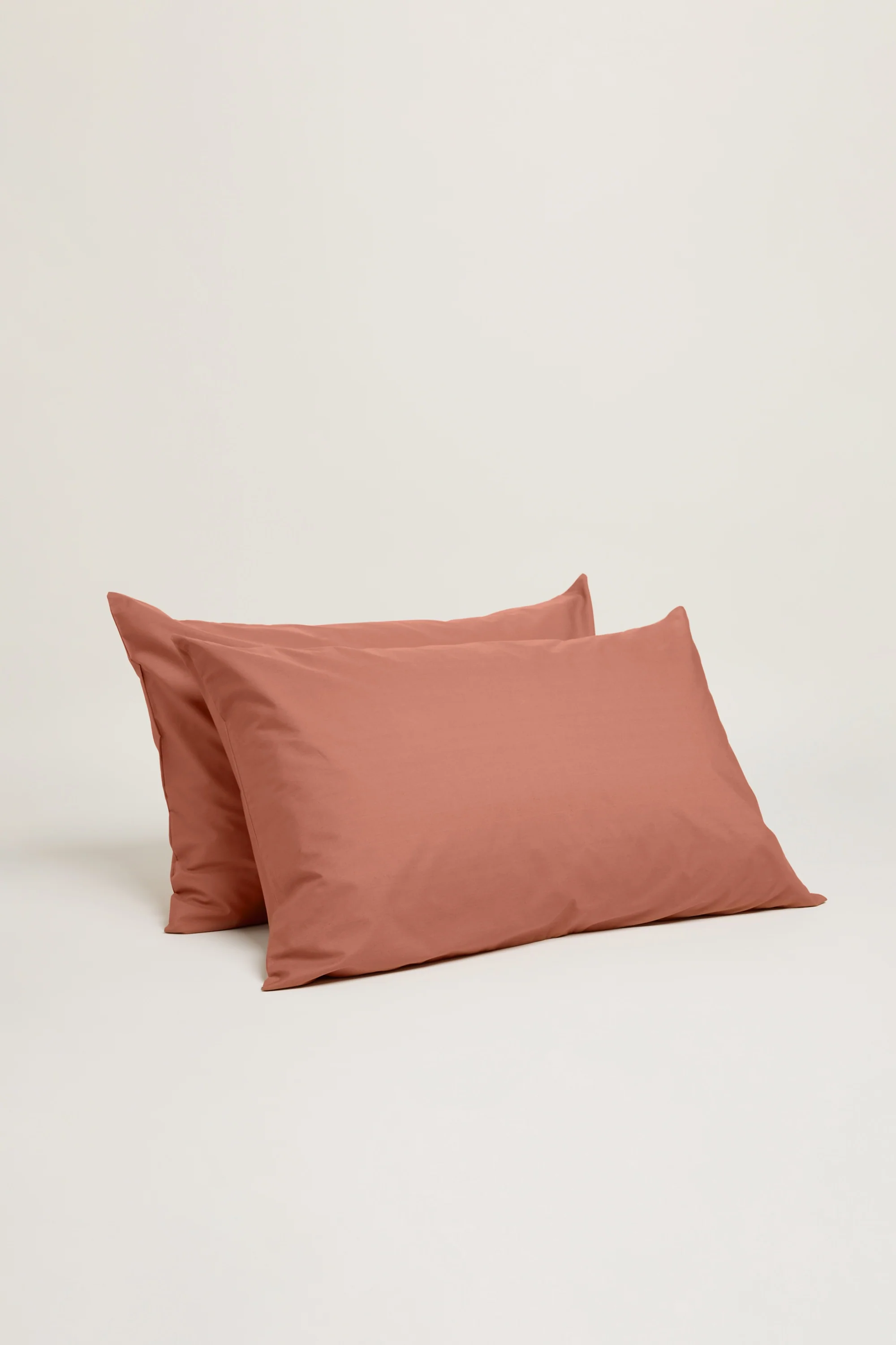 Percale Organic Cotton Pillowcases - Bark Red