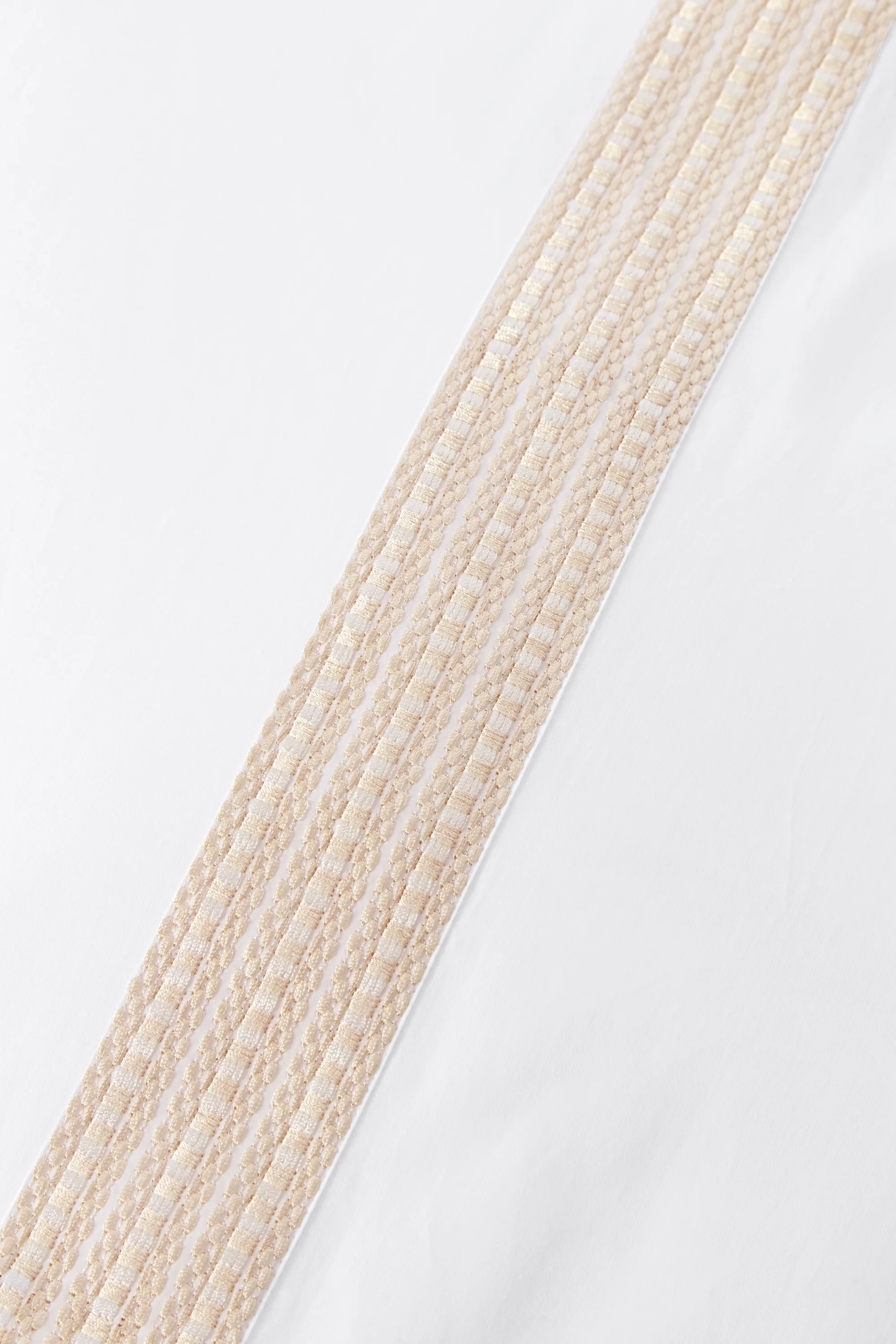 Raha Embroidered Duvet Cover - Classic White & Gold - Image 3