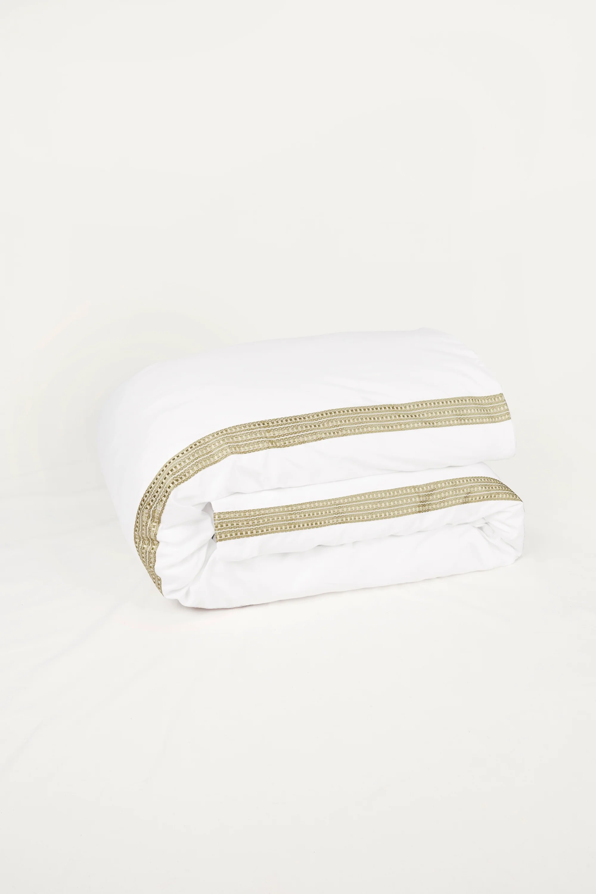 Raha Embroidered Duvet Cover - Classic White & Green - Image 2