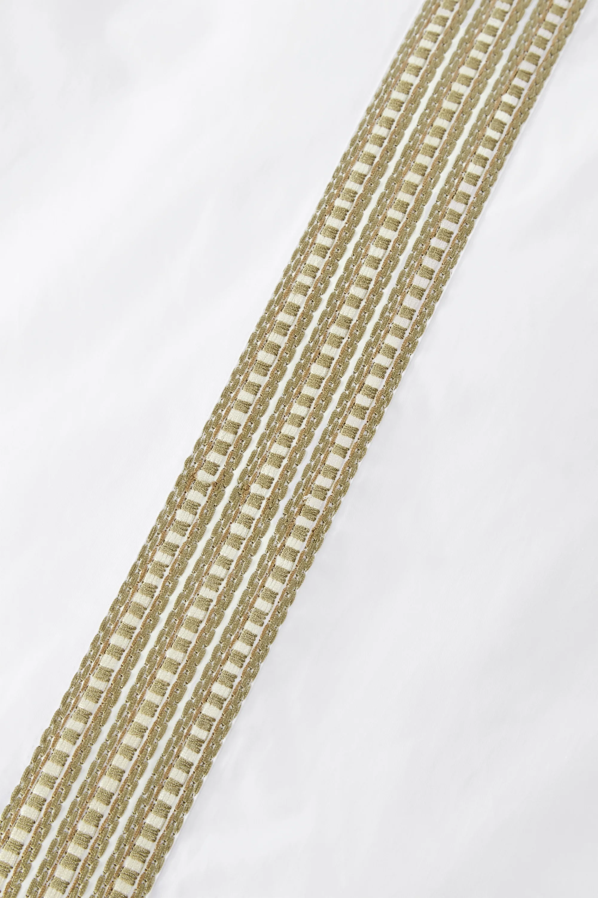 Raha Embroidered Duvet Cover - Classic White & Green - Image 3