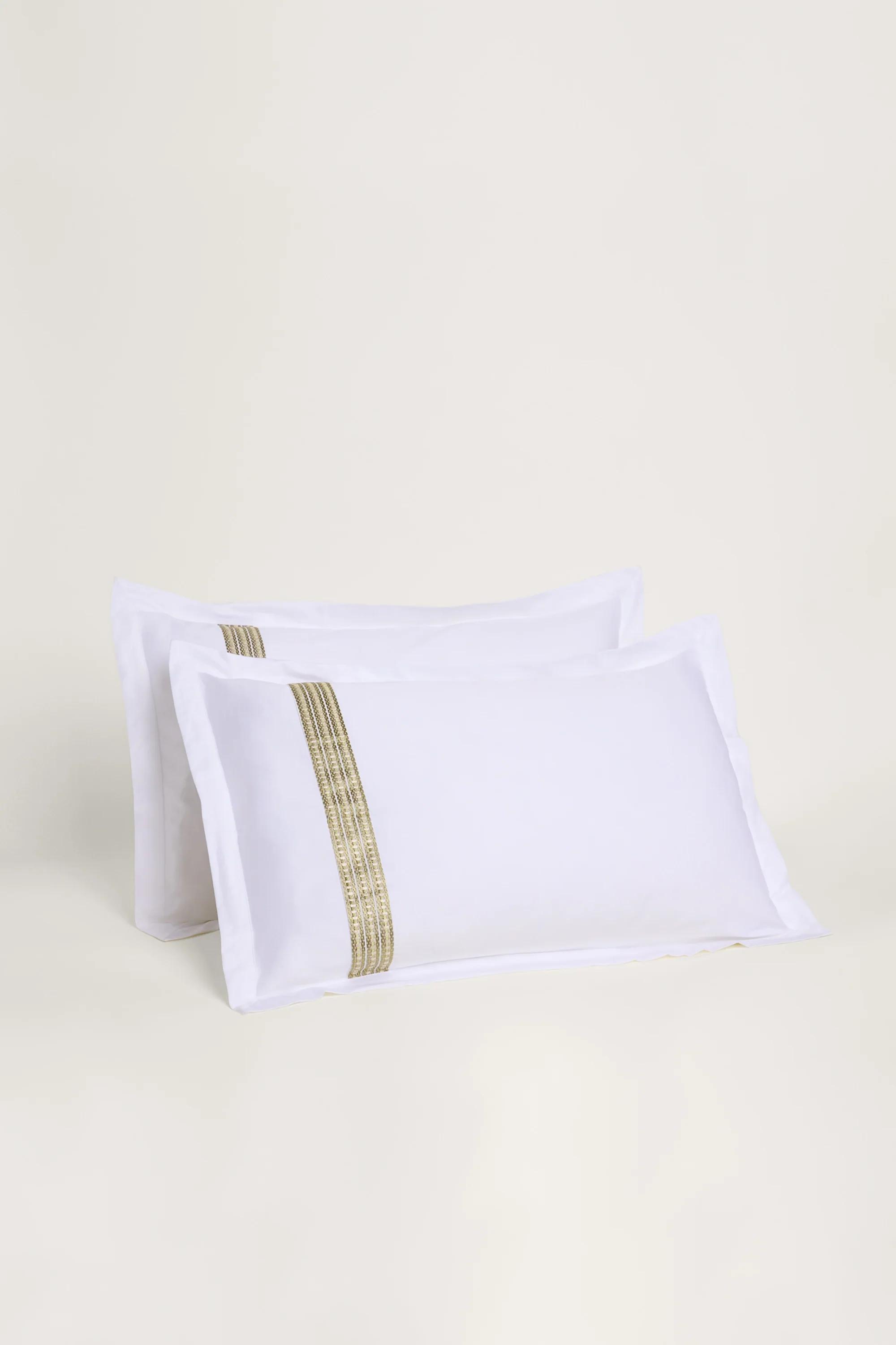 Raha Embroidered Pillowcases - Classic White & Green