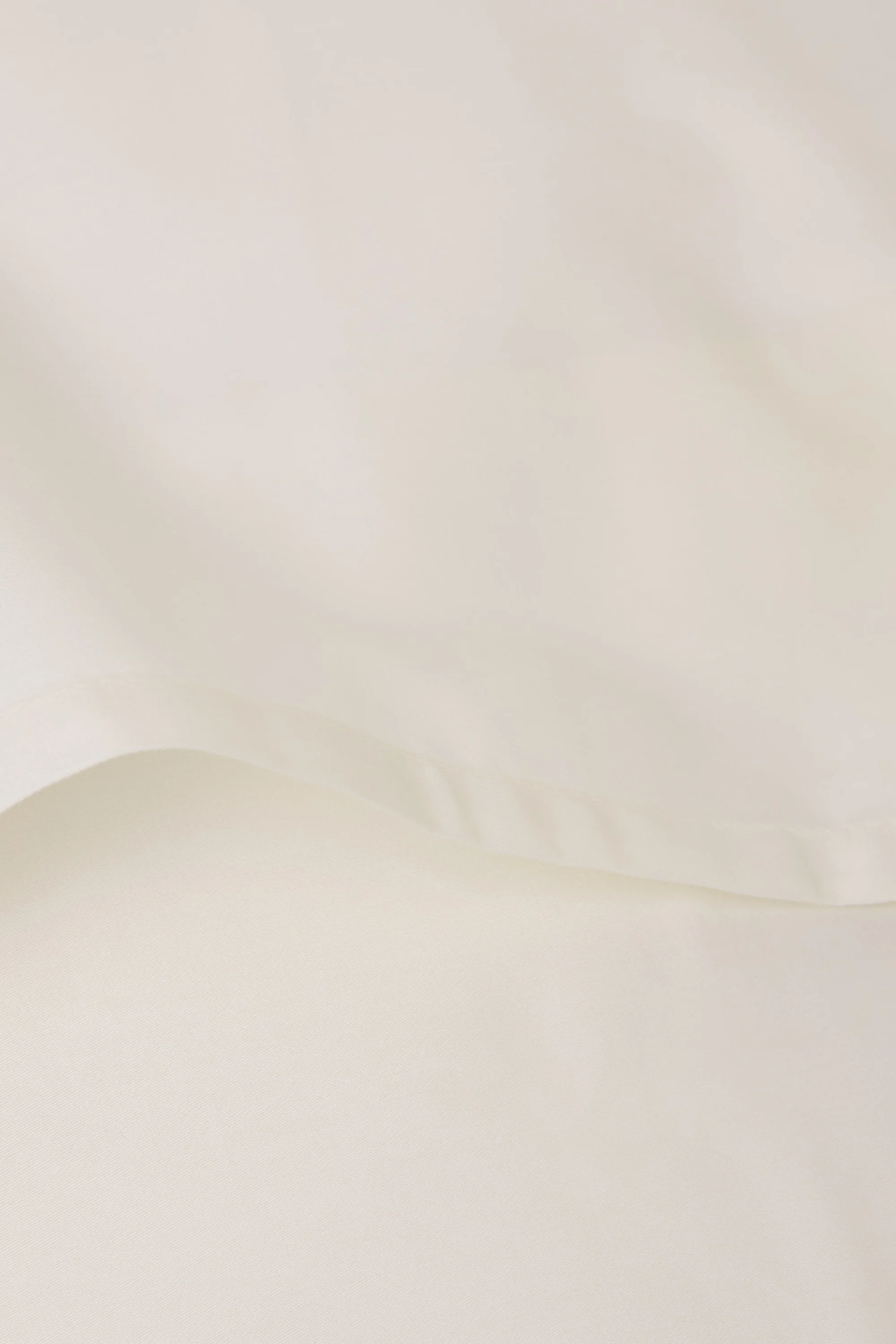 Sateen Organic Cotton Pillowcases - Iridescent Ivory - Image 3