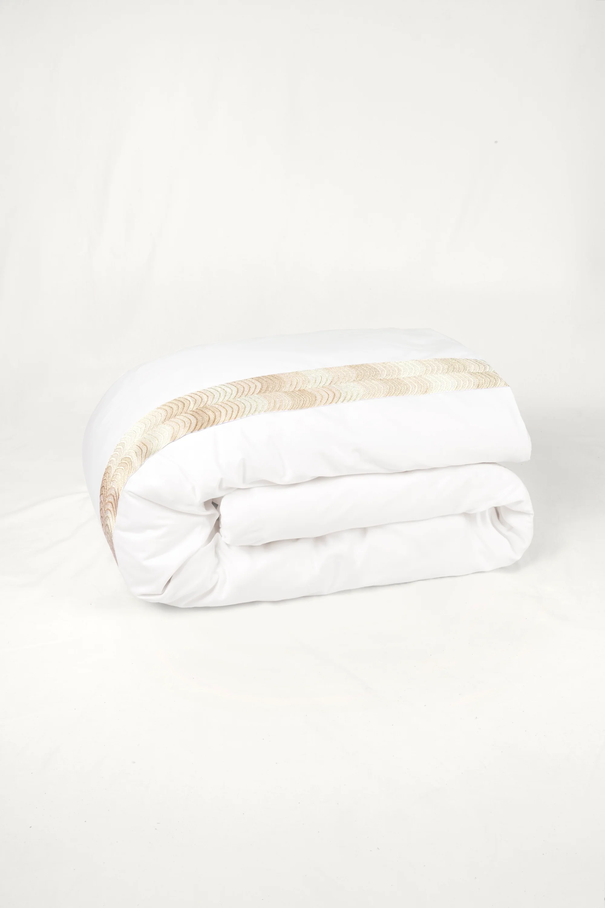 Simar Embroidered Duvet Cover - Classic White & Gold - Image 2